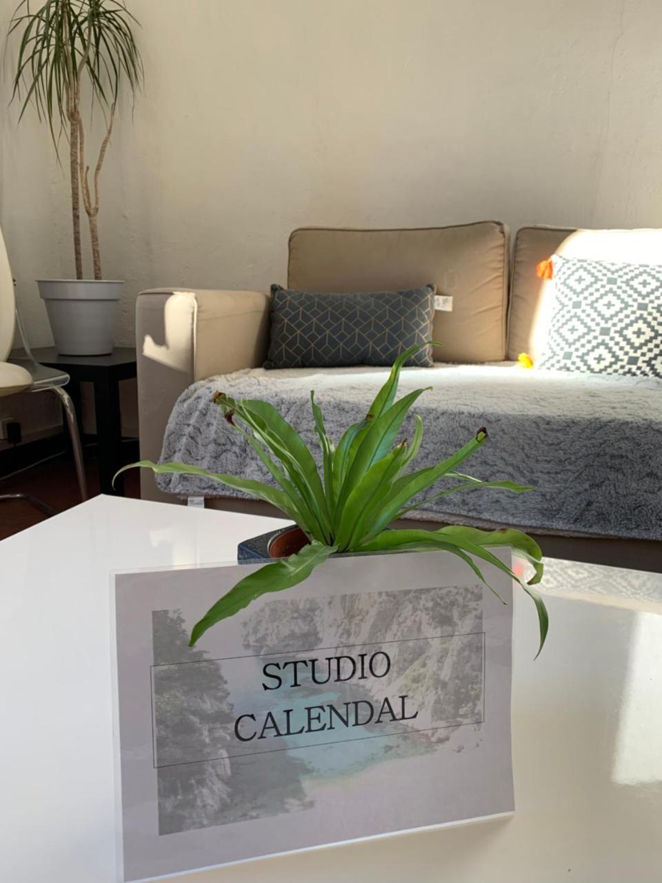 Studio Calendal Apartment Cassis Luaran gambar